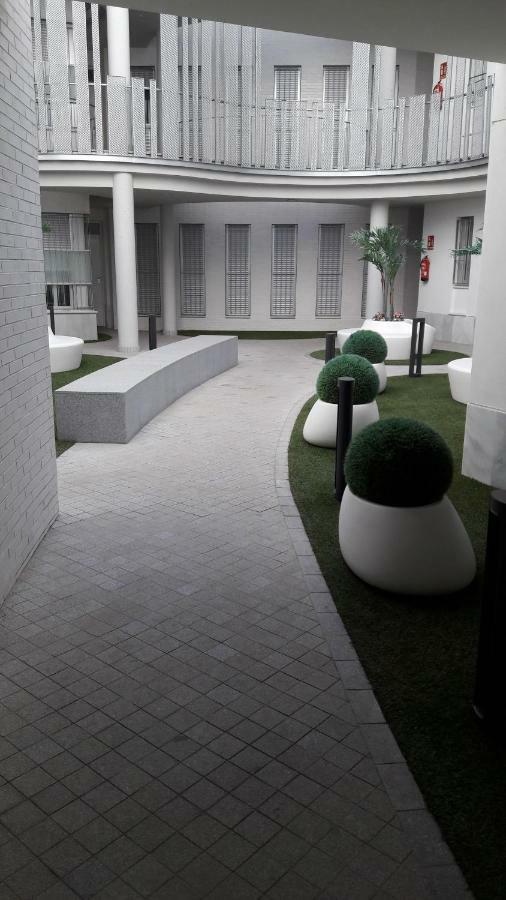 Rastro Jardines De Murillo, By Homing U เซบีญา ภายนอก รูปภาพ